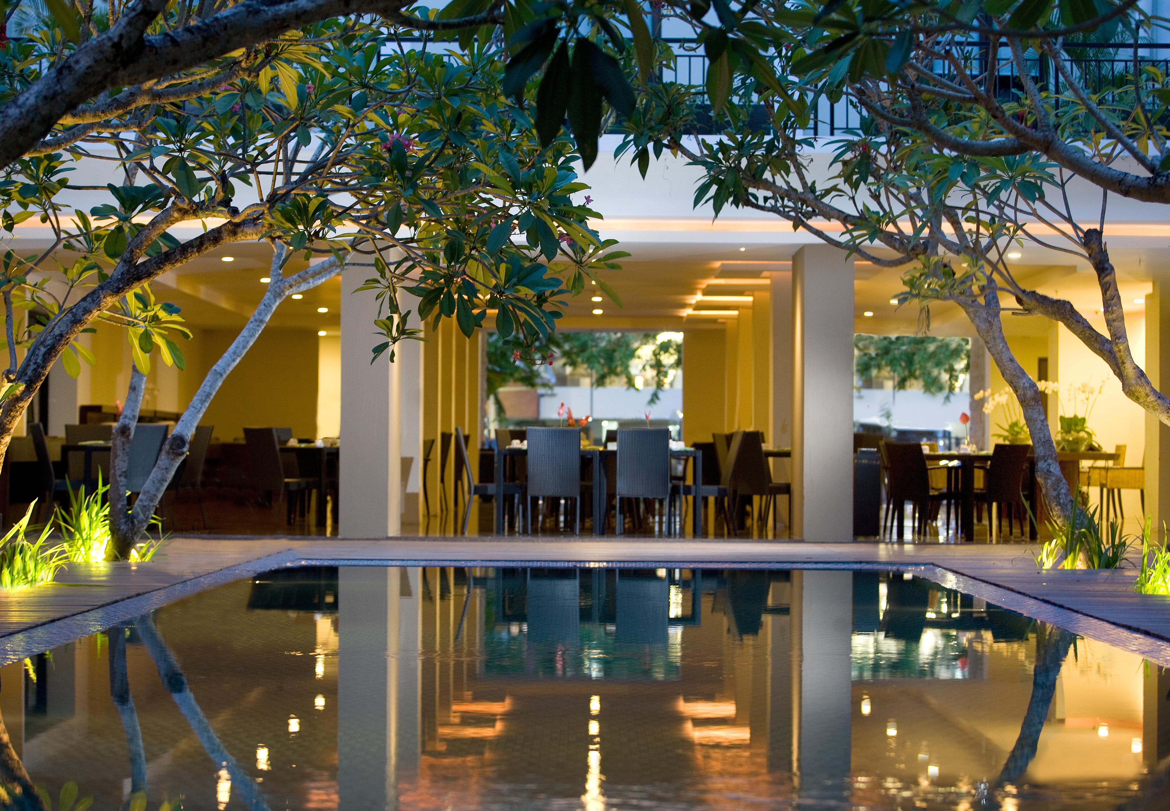 Hotel Santika Kuta Кута Інтер'єр фото