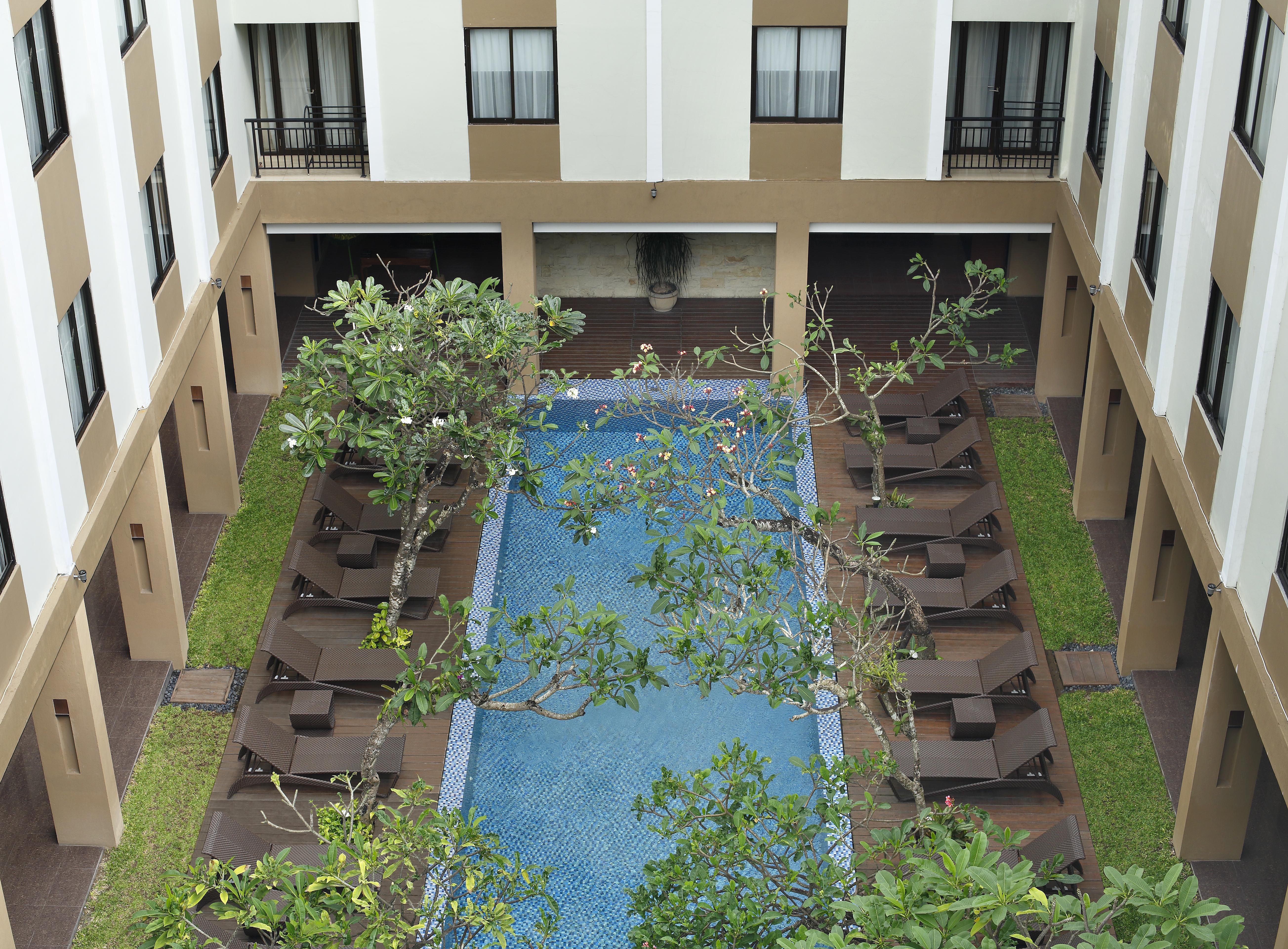 Hotel Santika Kuta Кута Екстер'єр фото