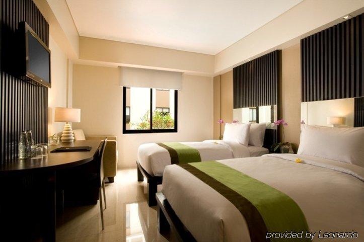 Hotel Santika Kuta Кута Номер фото